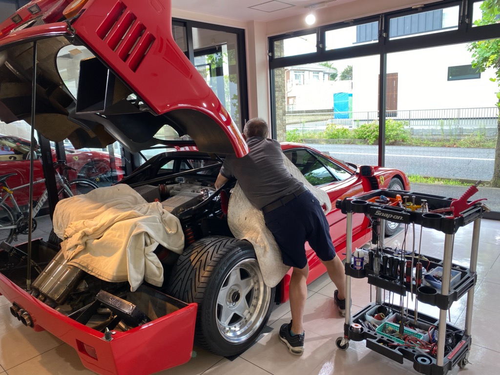 フェラーリ ｆ４０ 納車予定 実績1万台以上 岐阜市の車の修理 クイック整備のアウトストラーダ
