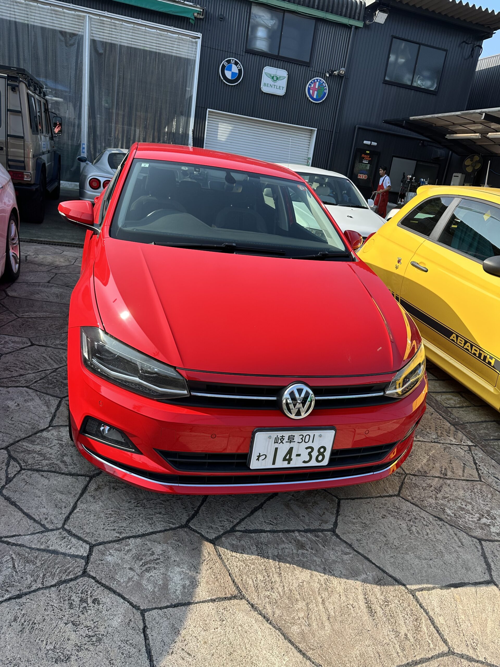 フォルクスワーゲン ポロ フロントバンパー傷修理 塗装 VW