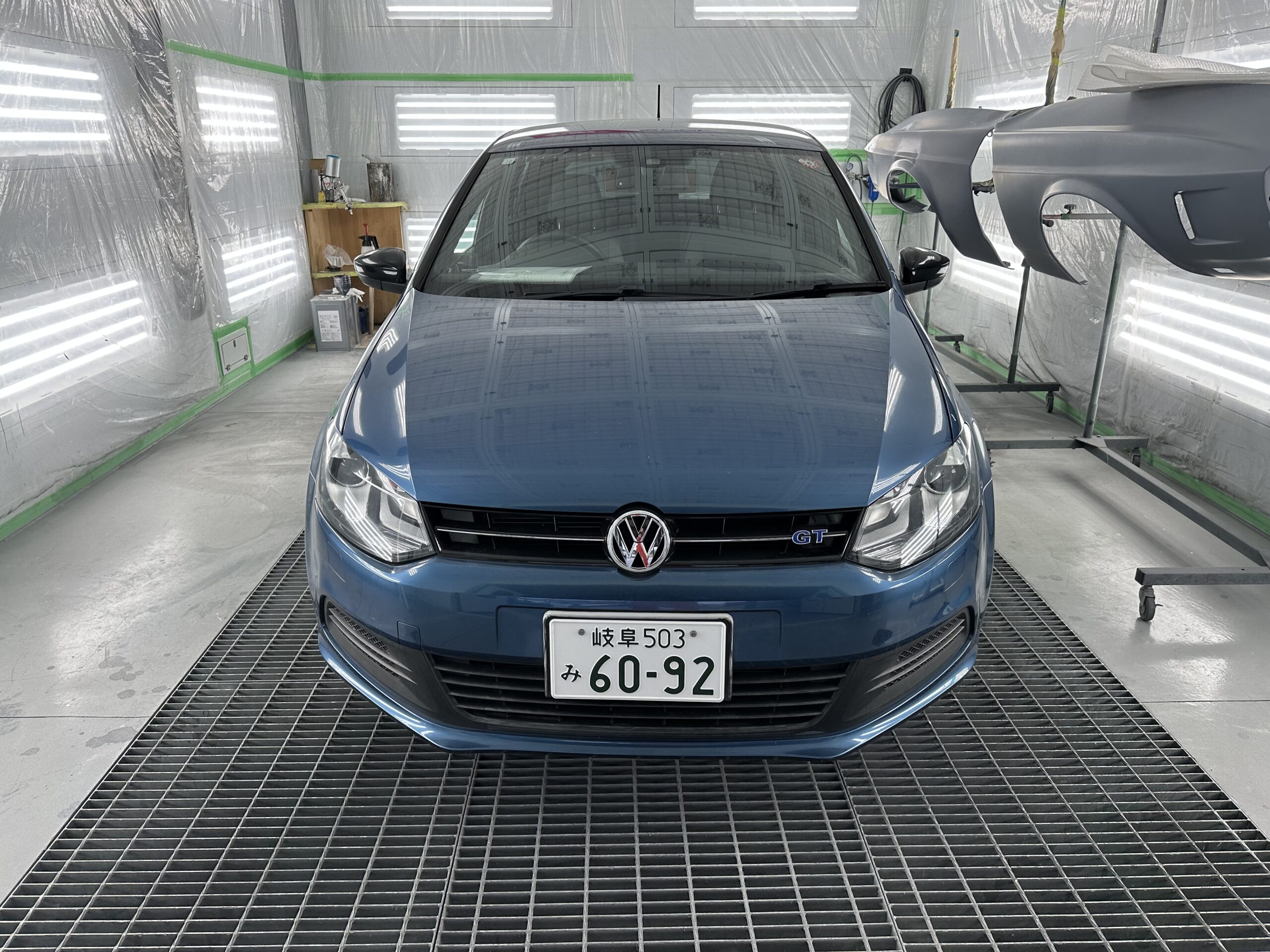 フォルクスワーゲン ポロ ヘッドライトリペア VW ヘッドライト 黄ばみ