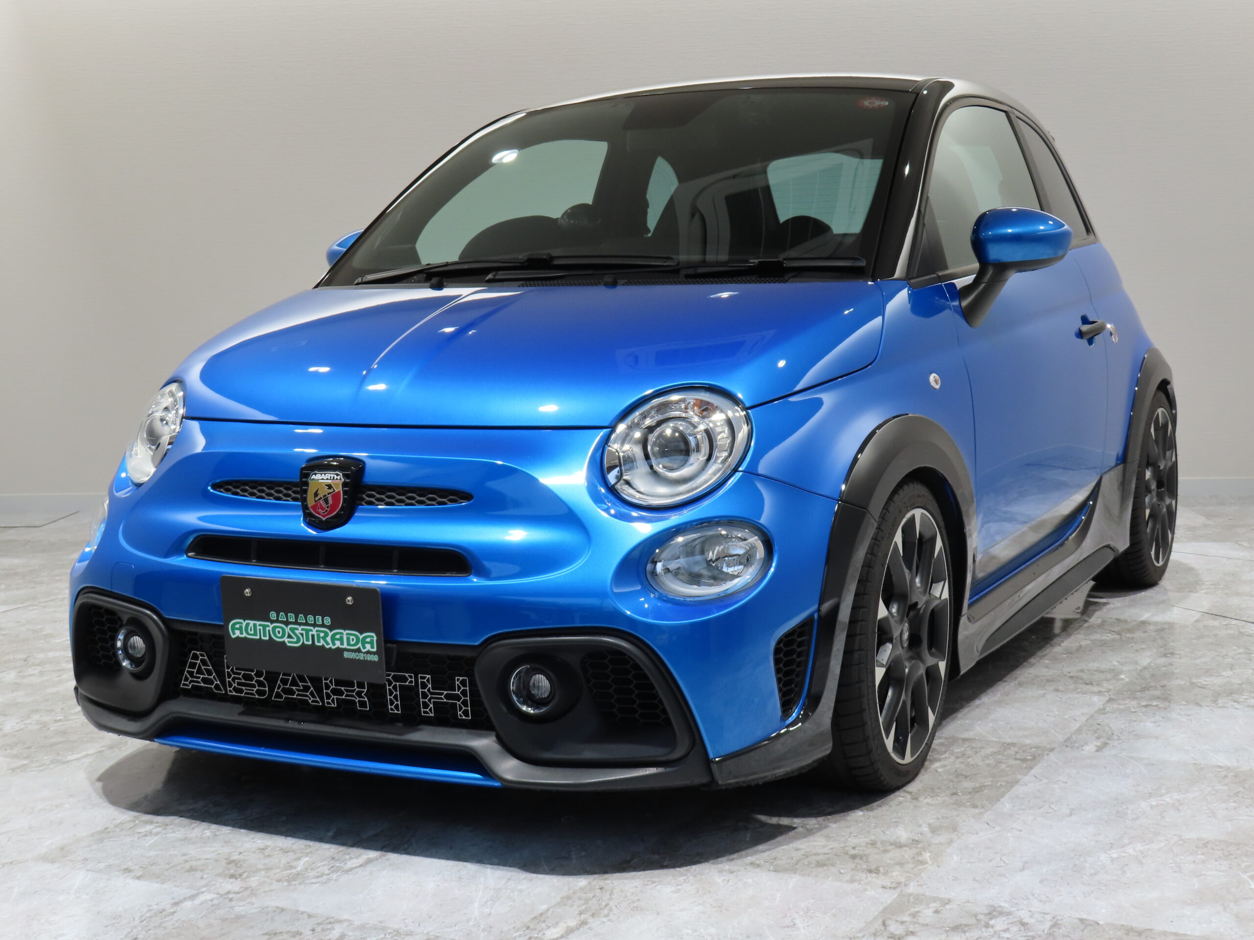 トモキ様　AB赤　フェイバリット青 アバルト アーカイブ | フェラーリ・ポルシェ・ベンツ 高級輸入車から